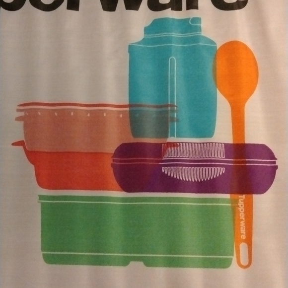 TUPPERWARE Pair/2 Logo Car Flags 12" x 18" in White w/ Bright *TW Brand Products - Picture 5 of 12